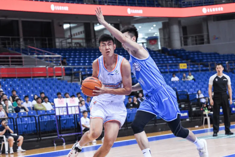 CBA夏联：山东83-69击败宁波三连胜,陶汉林15+10,山东弃将马鑫鑫6+8+6犯毕业